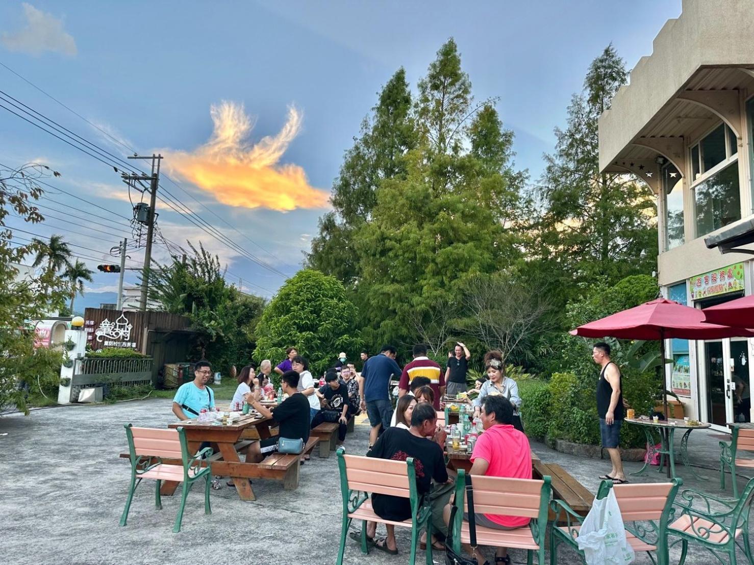 Fairy Story Village Farm B&B Dongshan  Bagian luar foto
